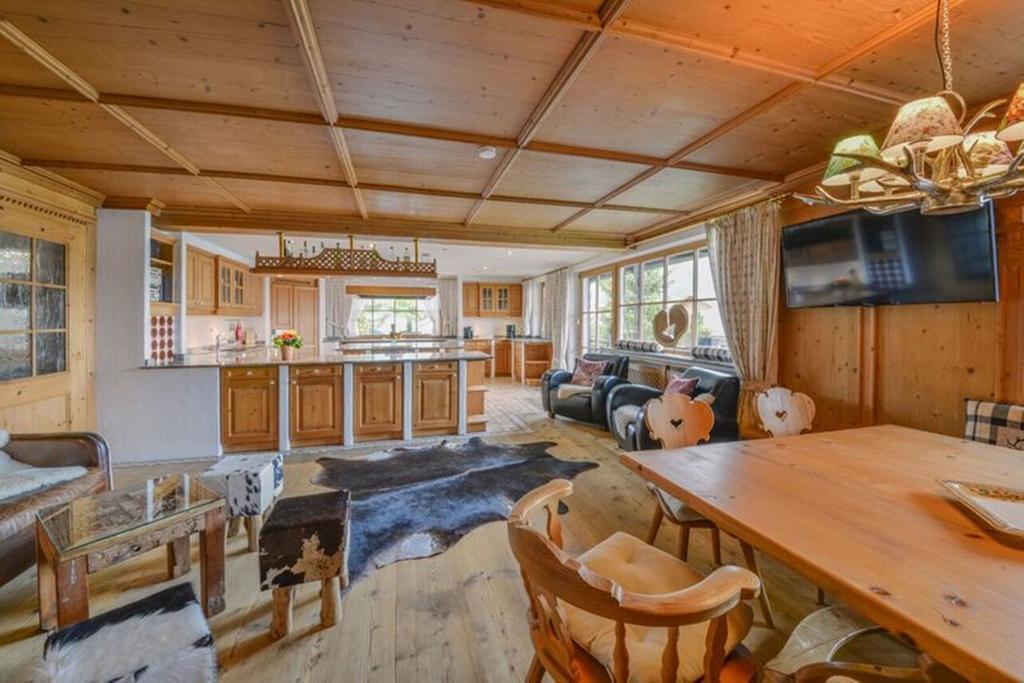Exklusive Ferienwohnung Alpen Deluxe Garmisch-Partenkirchen Exterior photo